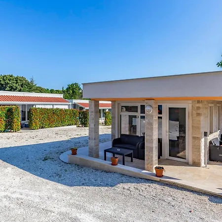 Mobile Superior-6 By Interhome Pola